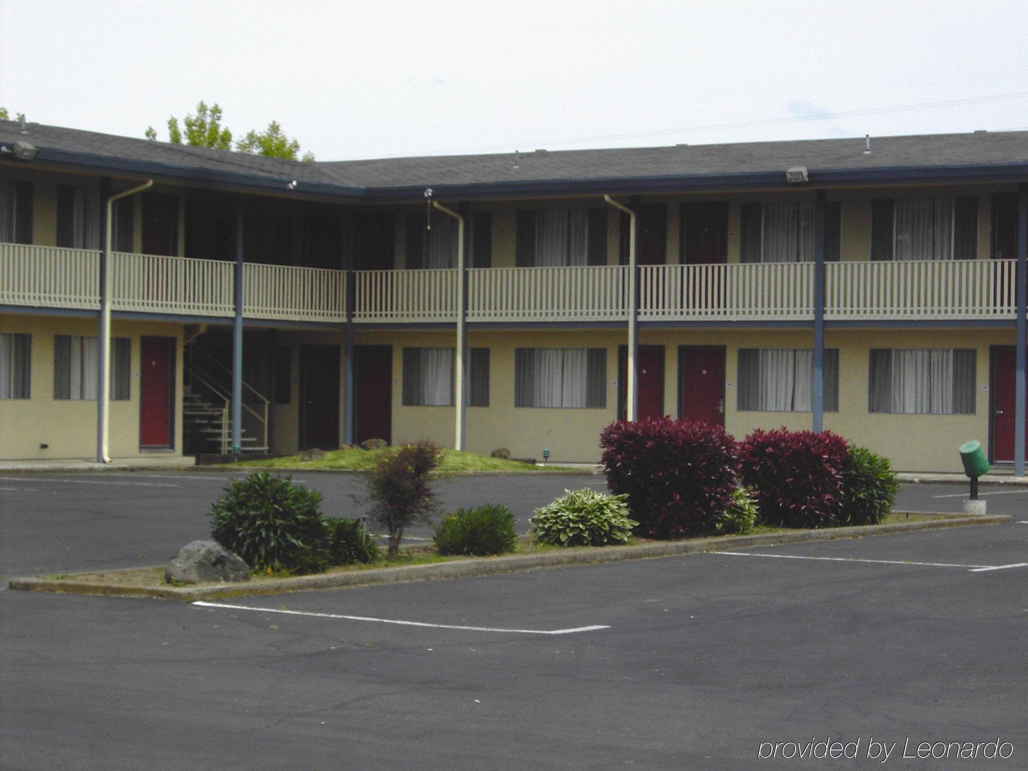 Rodeway Inn Albany Exteriör bild