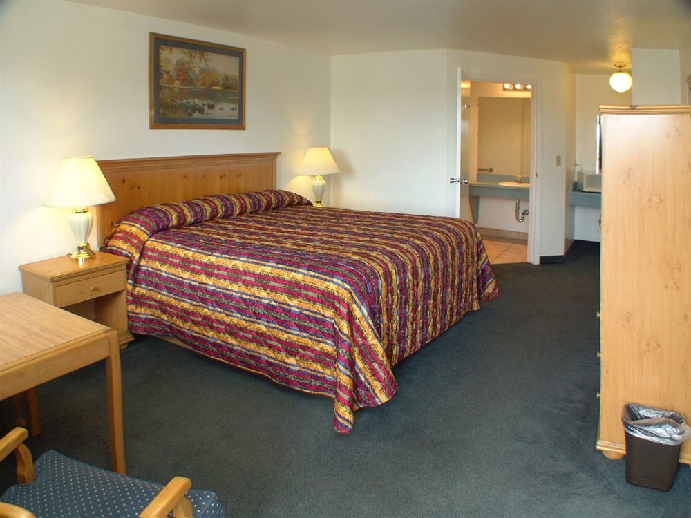 Rodeway Inn Albany Exteriör bild