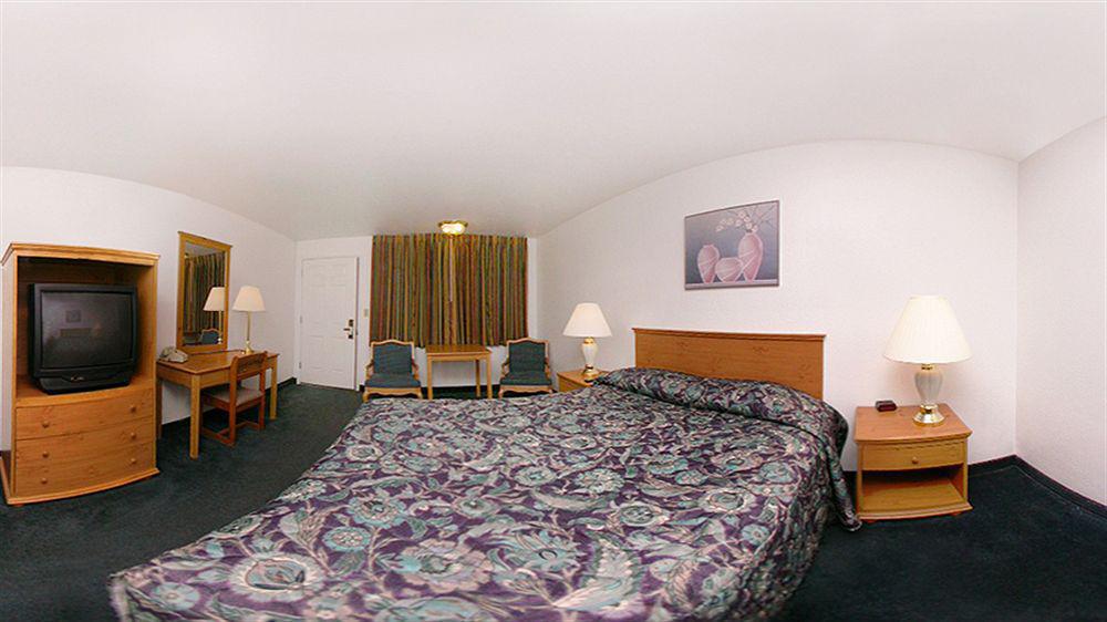 Rodeway Inn Albany Exteriör bild